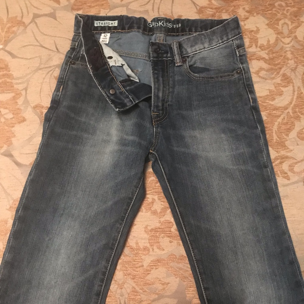 Black acid washed jeans